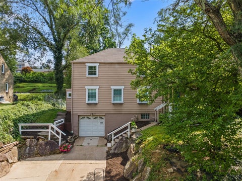 Photo for 623 Kelso Rd