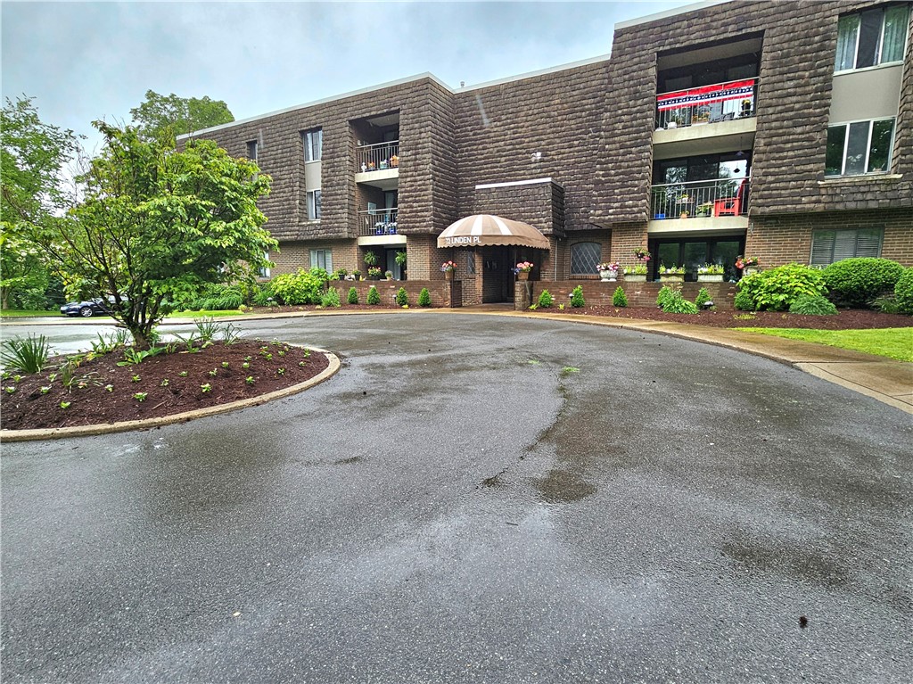 72 LINDEN PLACE 36