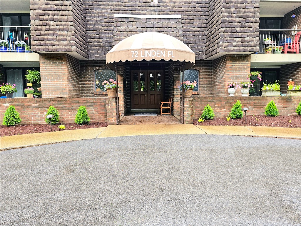 72 LINDEN PLACE 36