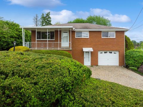 Homes For Sale - 1343 Jonah Drive Dr<br/> Irwin, PA 15642
