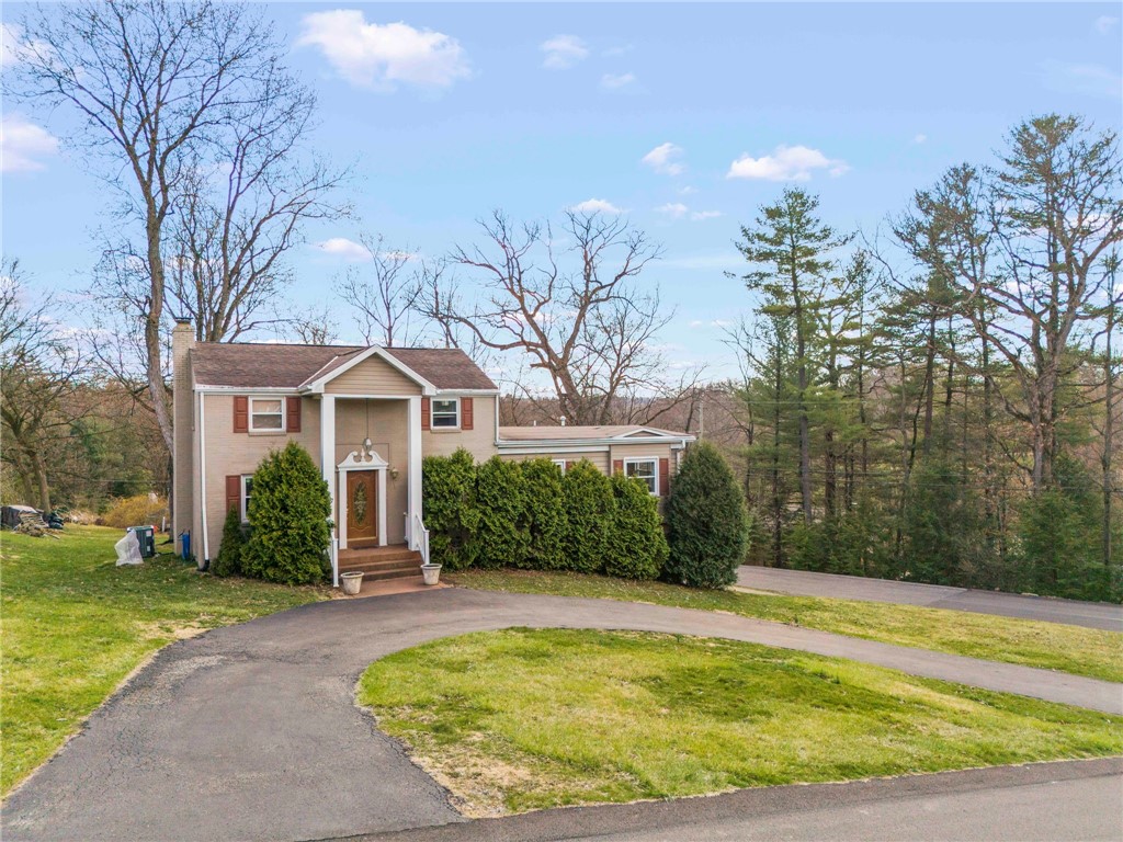 3237 Arapahoe Road Rd, Bethel Park, Pennsylvania image 2