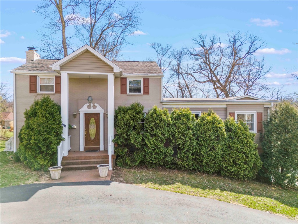 3237 Arapahoe Road Rd, Bethel Park, Pennsylvania image 1