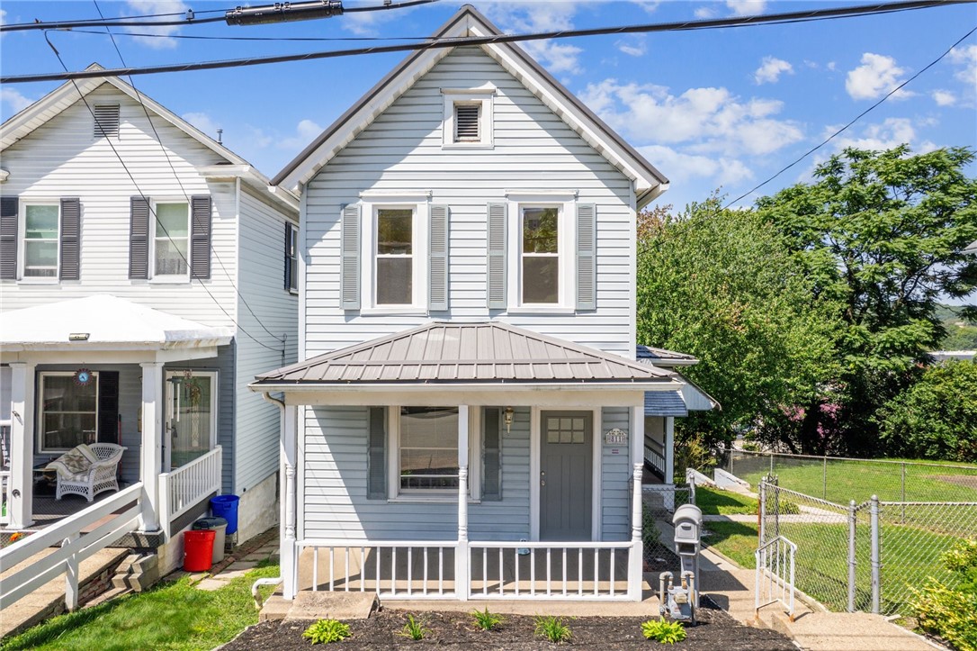 View Jeannette, PA 15644 house