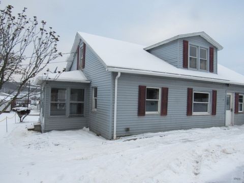 Single Family Residence in Meyersdale Boro PA 519 Beachley St St 6.jpg