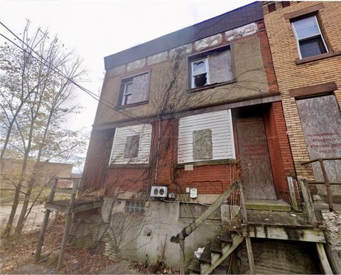 7225 Frankstown Avenue Homewood-Brushton PA 15208