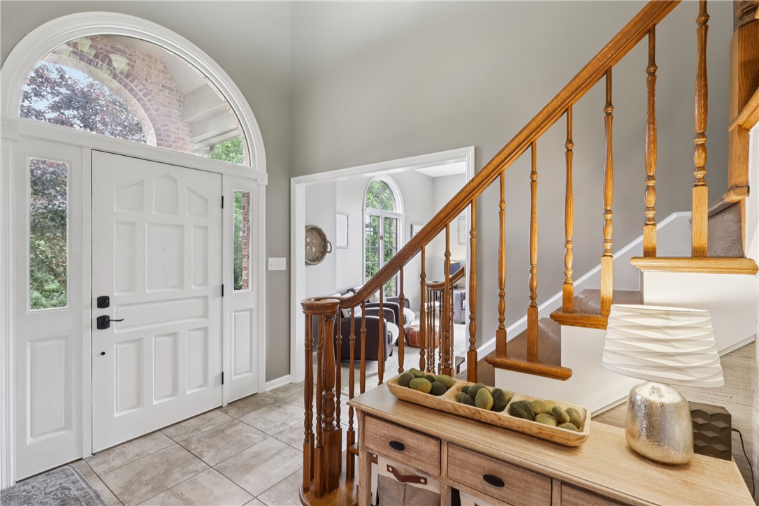 108 Ascot Ct