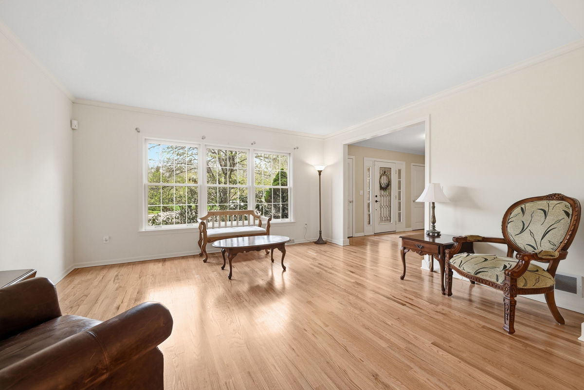 2608 Carriage House Drive