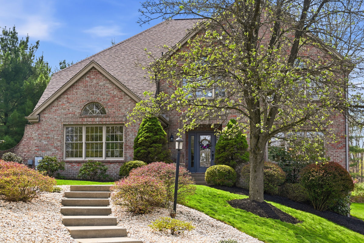 2608 Carriage House Drive