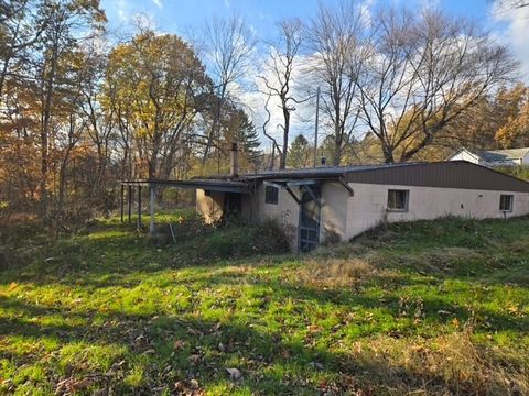 1015 Kiester Rd Cherry Twp PA 16057