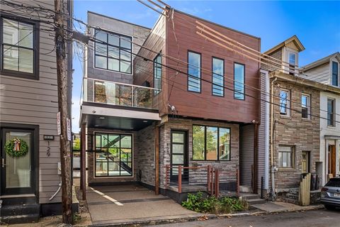 127 1/2 Banner Way Lawrenceville PA 15201