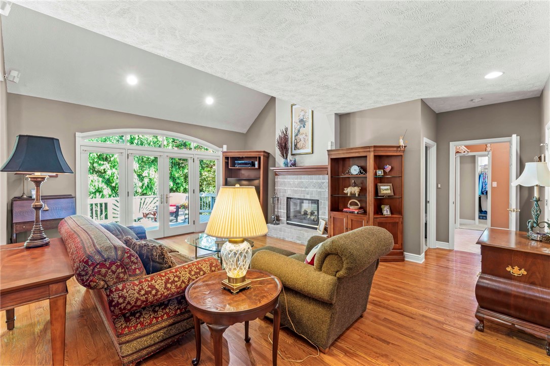 128 Thousand Oaks Drive