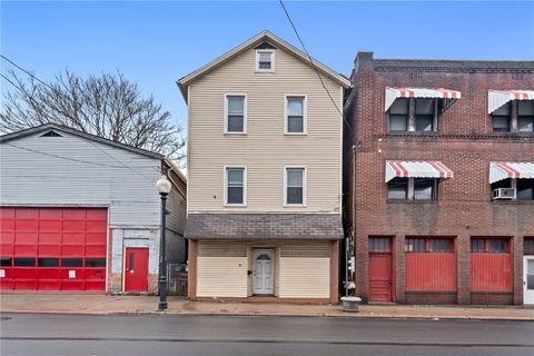 Photo of 530 Carothers Ave, Carnegie, PA 15106 (MLS # 1743945)