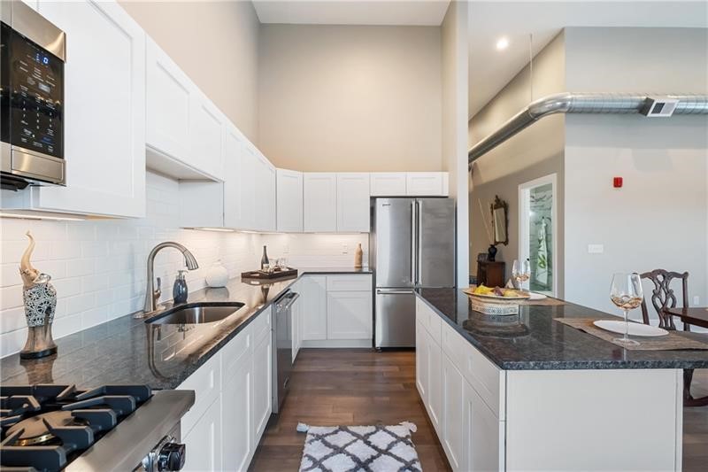 3809 Liberty Ave Ave #401, Lawrenceville, Pennsylvania image 3