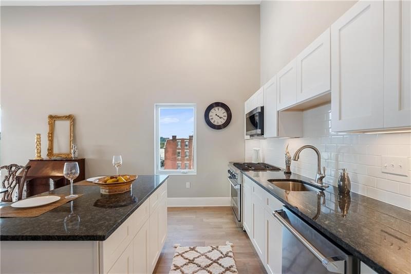 3809 Liberty Ave Ave #401, Lawrenceville, Pennsylvania image 4