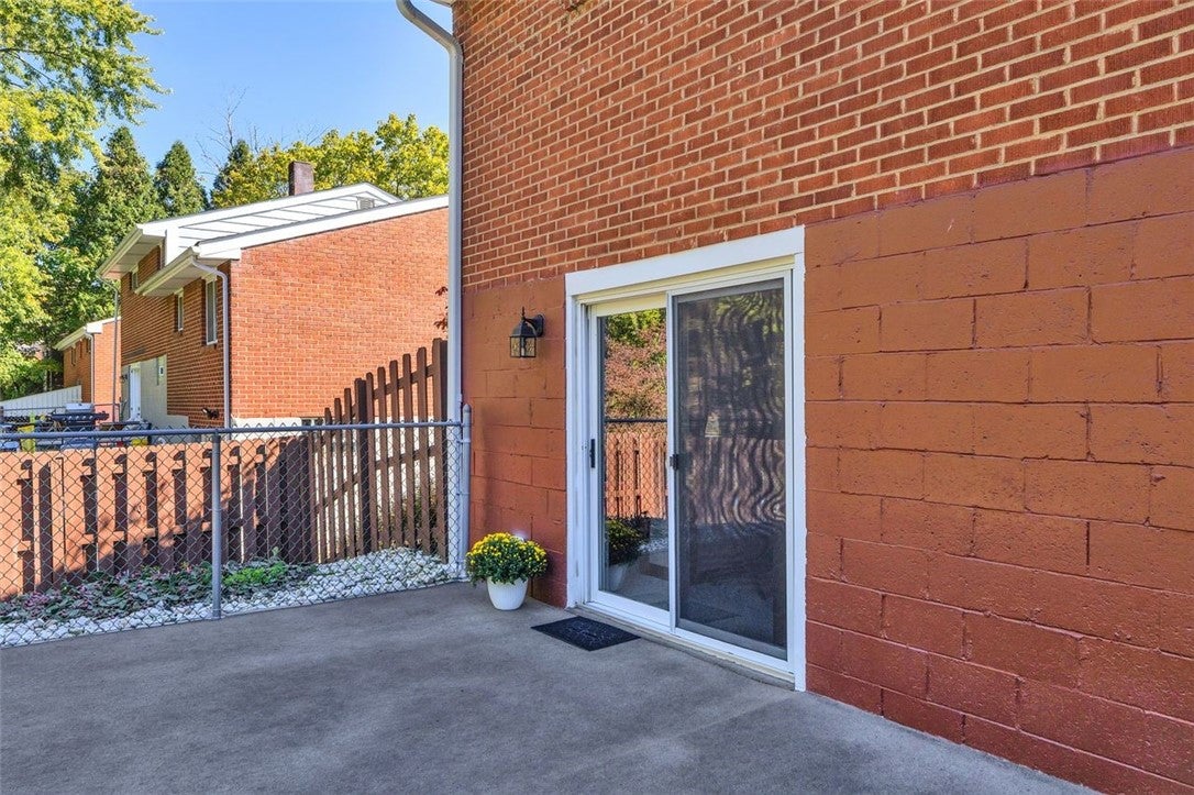 820 Niagara Drive