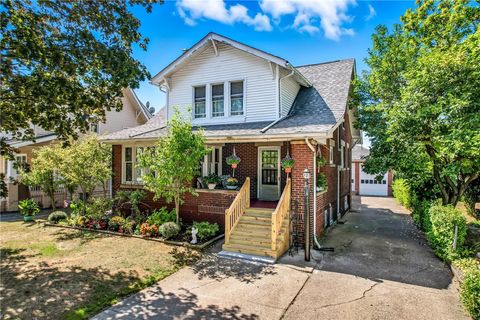 71 Lyle Dr Hermitage PA 16148