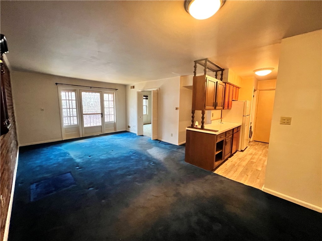 Scott Twp - Sal, Pennsylvania 15216, United States, 2 Bedrooms Bedrooms, ,1 BathroomBathrooms,Residential,Active,98857