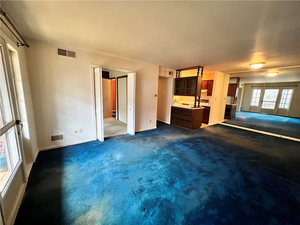 Scott Twp - Sal, Pennsylvania 15216, United States, 2 Bedrooms Bedrooms, ,1 BathroomBathrooms,Residential,Active,98857