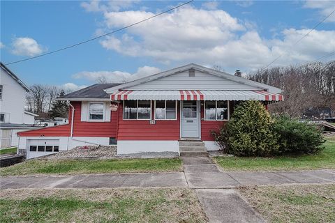 Homes For Sale - 28 Indiana Ave Ave<br/> Avonmore, PA 15618