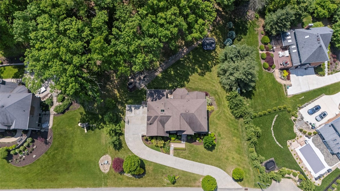 301 Chinquapin Ln