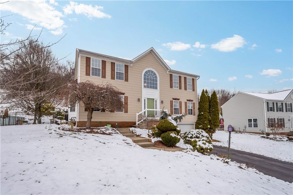 Photo of 5122 Forest Ridge Dr, Mc Donald, PA 15057 (MLS # 1733226)