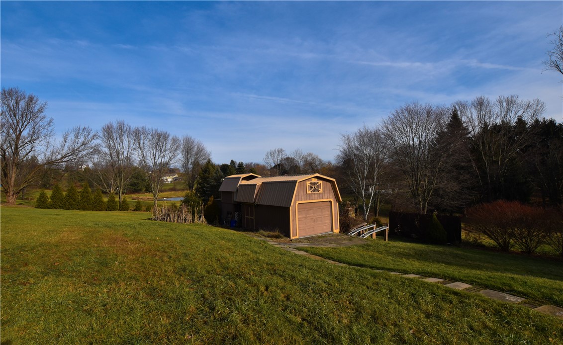 Jefferson Twp - But, Pennsylvania 16002, United States, 3 Bedrooms Bedrooms, ,3 BathroomsBathrooms,Residential,Contingent,24204