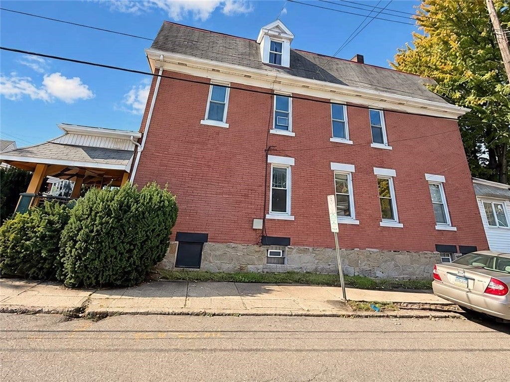 7313 Florence