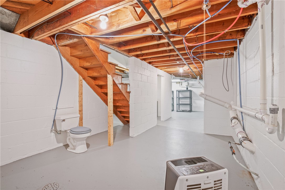 Somerset Boro, Pennsylvania 15501, United States, 5 Bedrooms Bedrooms, ,2 BathroomsBathrooms,Residential,Contingent,85213