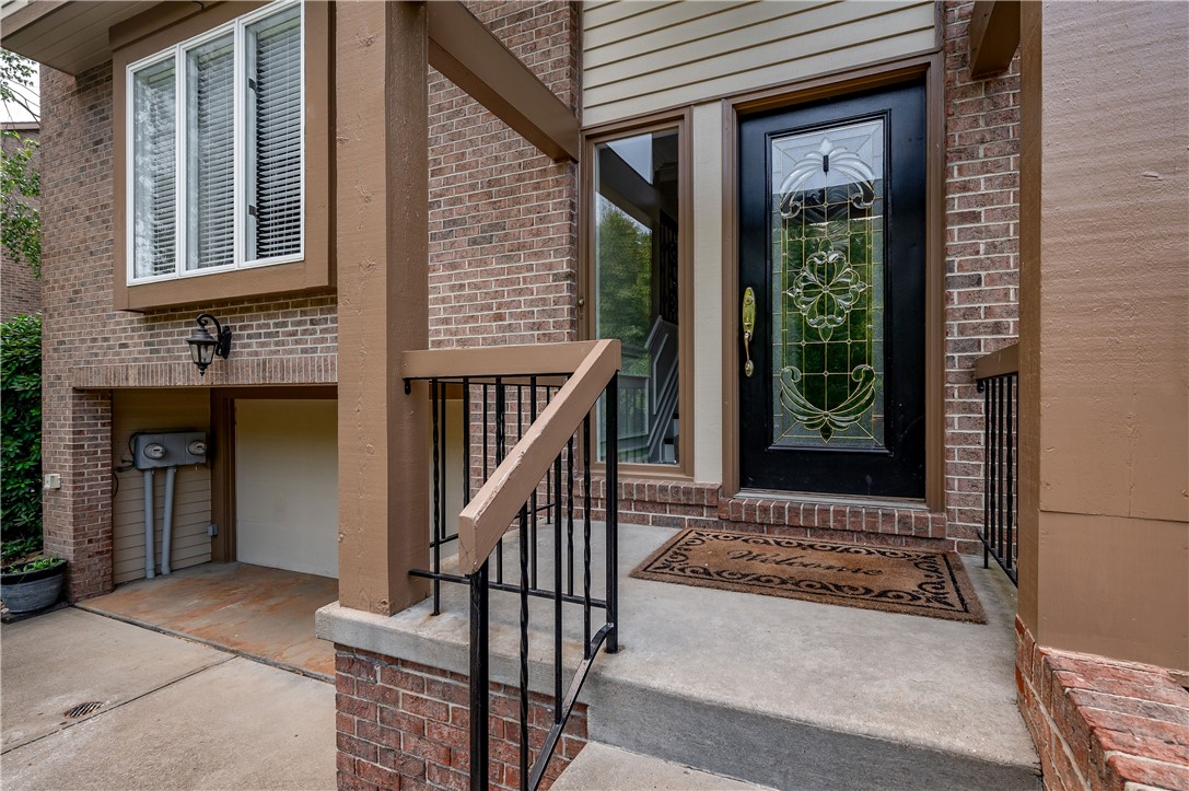 2217 Huntington Court N