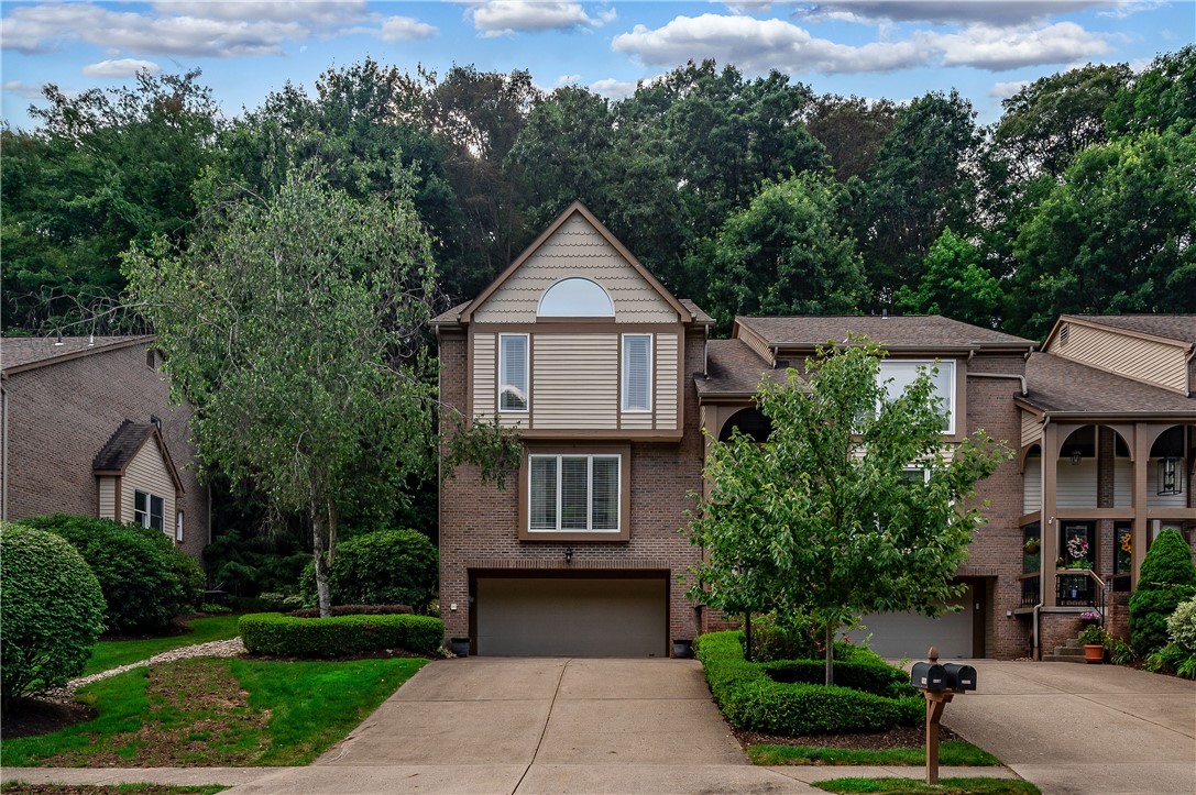 2217 Huntington Court N