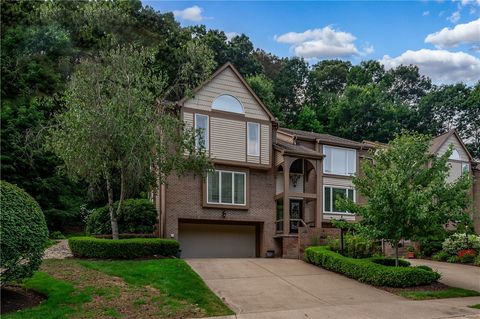 Photo of 2217 Huntington Court N, Wexford, PA 15090 (MLS # 1748266)