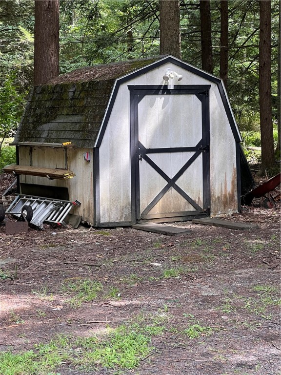 Brush Val/Buffington, Pennsylvania 15765, United States, 2 Bedrooms Bedrooms, ,1 BathroomBathrooms,Residential,Pending,201157