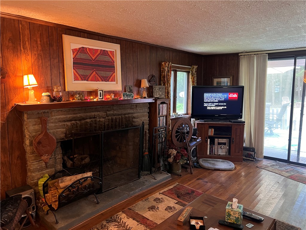 Brush Val/Buffington, Pennsylvania 15765, United States, 2 Bedrooms Bedrooms, ,1 BathroomBathrooms,Residential,Pending,201157