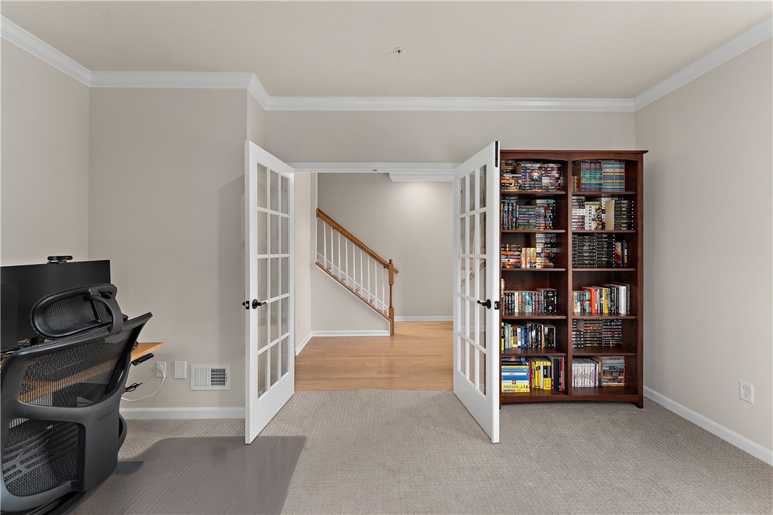 1001 Mohawk Lane