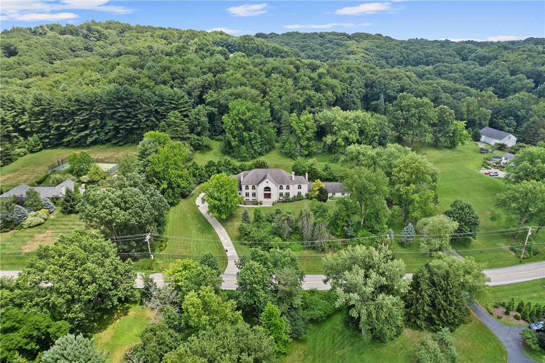 1060 Fox Chapel Road