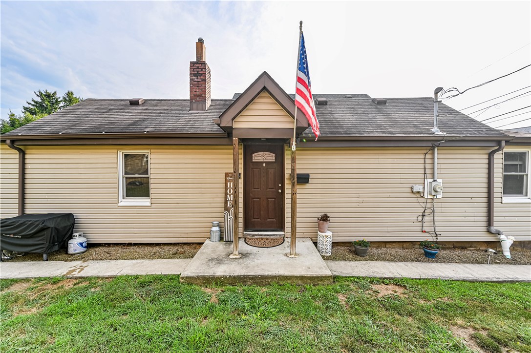 Jeannette, Pennsylvania 15644, United States, 2 Bedrooms Bedrooms, ,2 BathroomsBathrooms,Residential,Contingent,181724