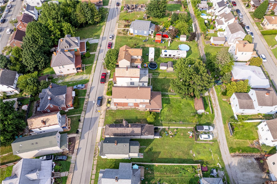 Jeannette, Pennsylvania 15644, United States, 2 Bedrooms Bedrooms, ,2 BathroomsBathrooms,Residential,Contingent,181724