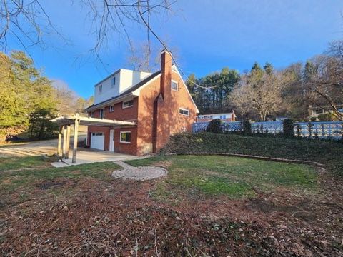 151 Dwellington Dr Middlesex Twp PA 16059