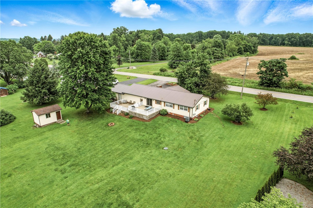 Hempfield Twp - Mer, Pennsylvania 16125, United States, 4 Bedrooms Bedrooms, ,3 BathroomsBathrooms,Residential,Contingent,152555