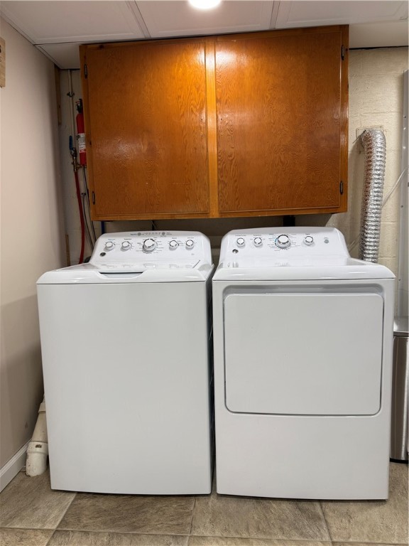 Hempfield Twp - Mer, Pennsylvania 16125, United States, 4 Bedrooms Bedrooms, ,3 BathroomsBathrooms,Residential,Contingent,152555