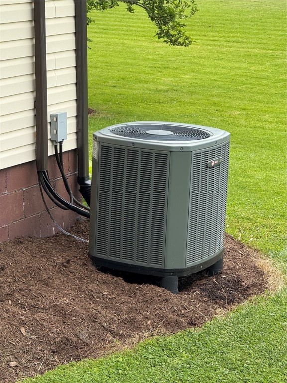 Hempfield Twp - Mer, Pennsylvania 16125, United States, 4 Bedrooms Bedrooms, ,3 BathroomsBathrooms,Residential,Contingent,152555