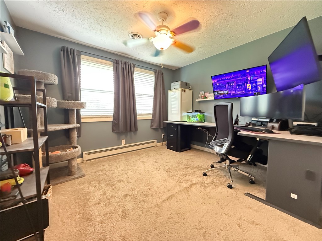 Hempfield Twp - Mer, Pennsylvania 16125, United States, 4 Bedrooms Bedrooms, ,3 BathroomsBathrooms,Residential,Contingent,152555