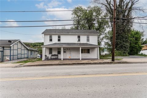 Photo of 126 Snyder St, Connellsville, PA 15425 (MLS # 1751327)