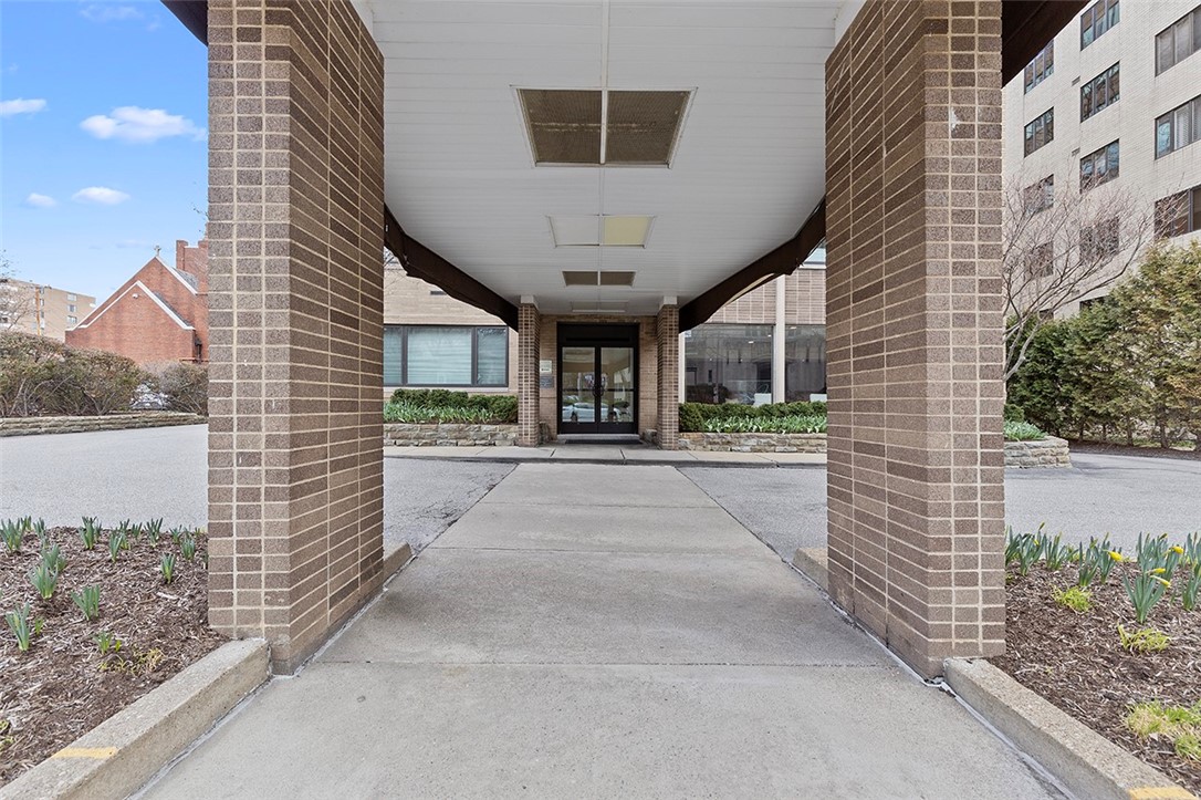 154 N Bellefield Ave Ave #94, Oakland, Pennsylvania image 37