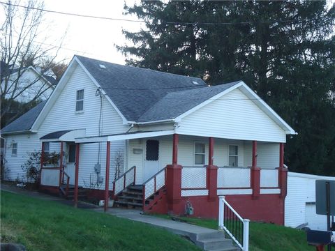 Photo of 169 Bellevue Street, Washington, PA 15301 (MLS # 1732354)