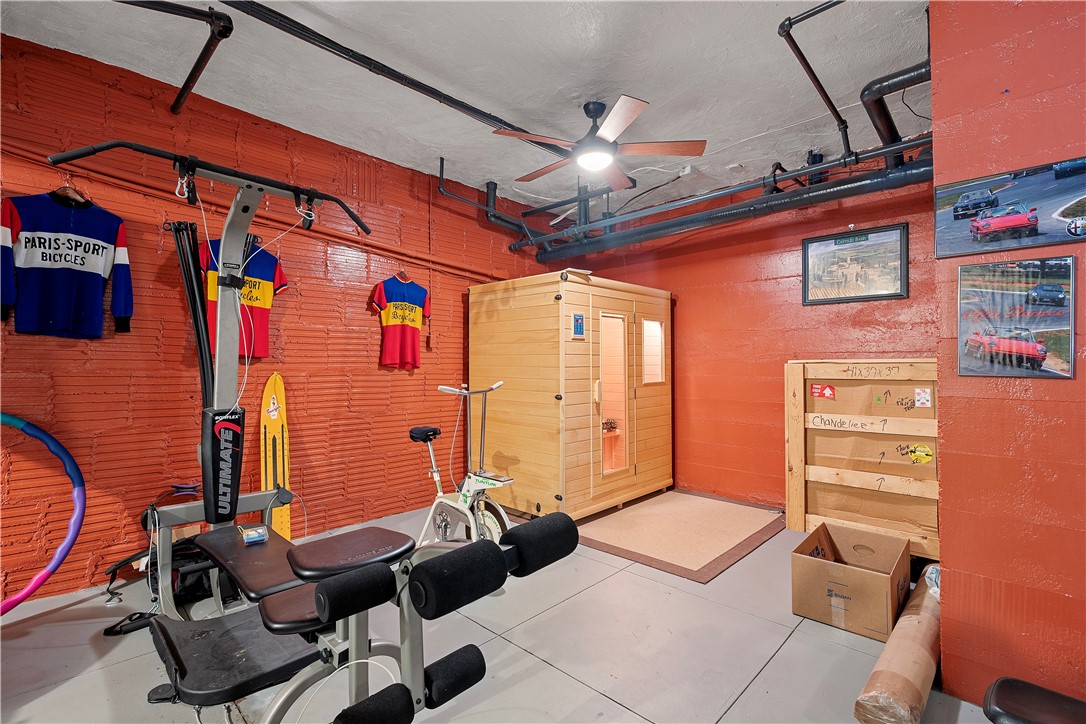 Grove City Boro, Pennsylvania 16127, United States, 6 Bedrooms Bedrooms, ,5 BathroomsBathrooms,Residential,Active,216218