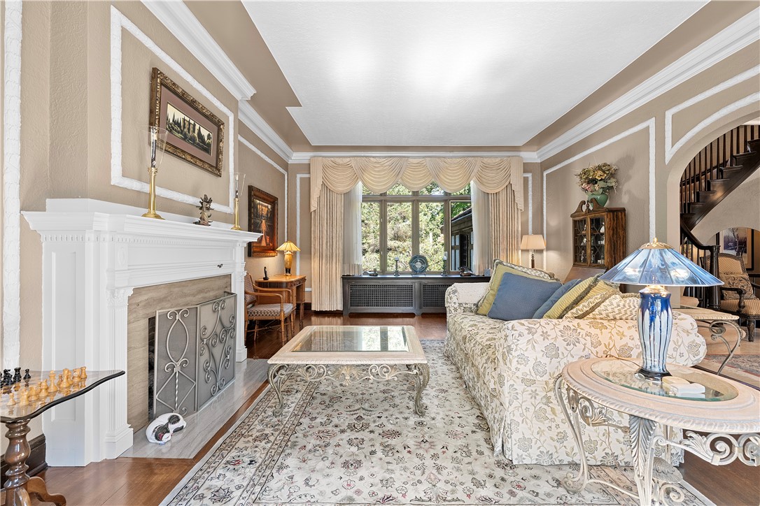 Grove City Boro, Pennsylvania 16127, United States, 6 Bedrooms Bedrooms, ,5 BathroomsBathrooms,Residential,Active,216218