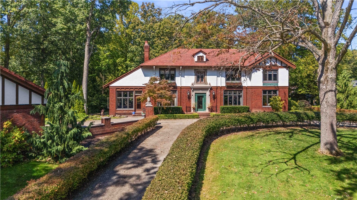 Grove City Boro, Pennsylvania 16127, United States, 6 Bedrooms Bedrooms, ,5 BathroomsBathrooms,Residential,Active,216218