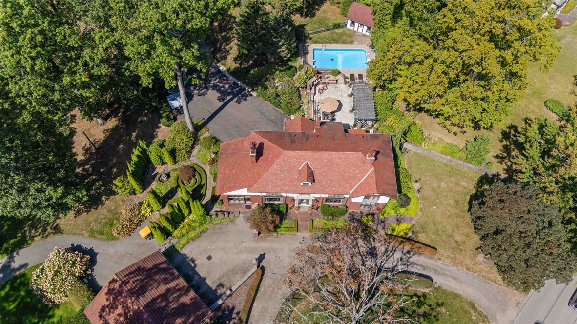 Grove City Boro, Pennsylvania 16127, United States, 6 Bedrooms Bedrooms, ,5 BathroomsBathrooms,Residential,Active,216218