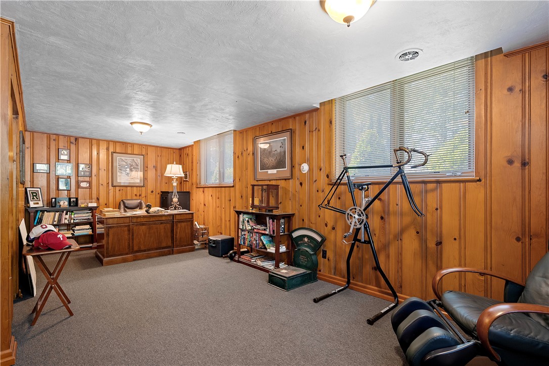 Grove City Boro, Pennsylvania 16127, United States, 6 Bedrooms Bedrooms, ,5 BathroomsBathrooms,Residential,Active,216218